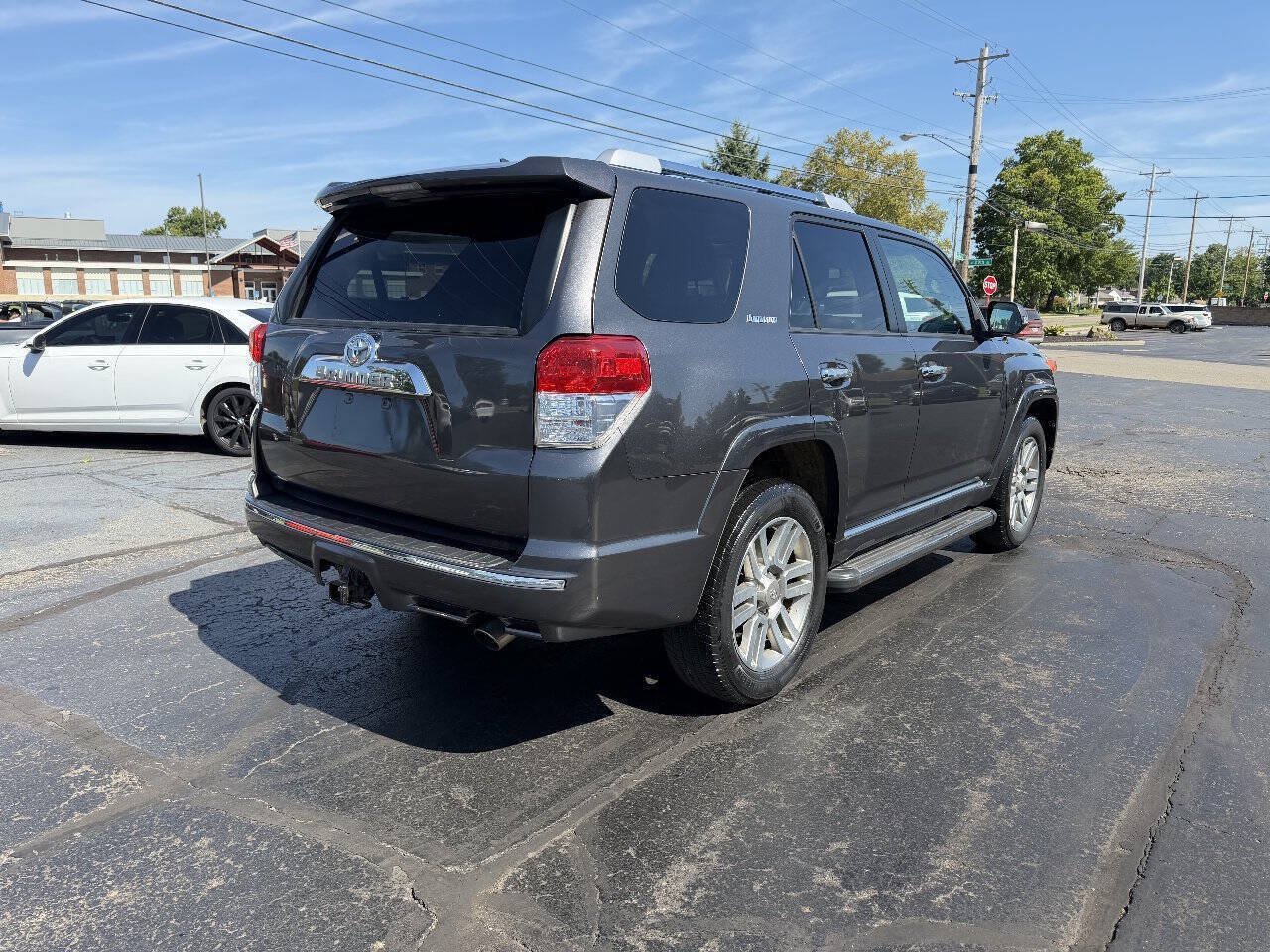 Used 2011 Toyota 4Runner Limited AWD/4WD image 7