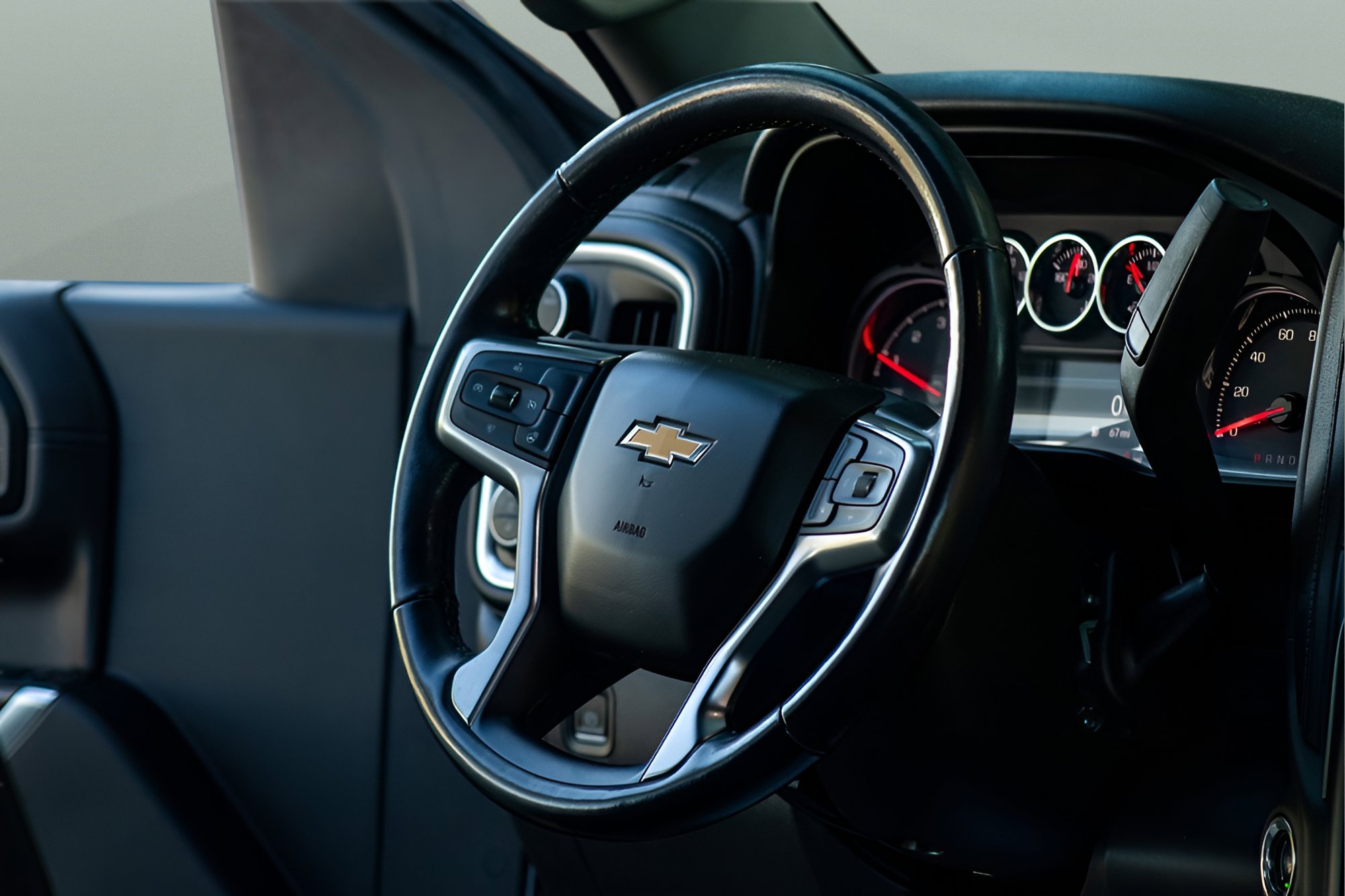 Used 2020 Chevrolet Silverado 1500 LT w/ All-Star Edition image 15