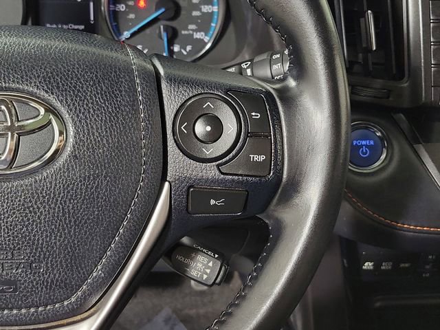 Used 2018 Toyota RAV4 SE image 26