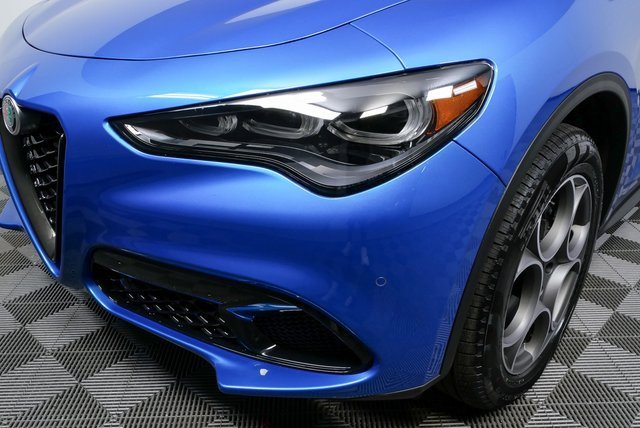 New 2025 Alfa Romeo Stelvio Sprint w/ Convenience Package image 37
