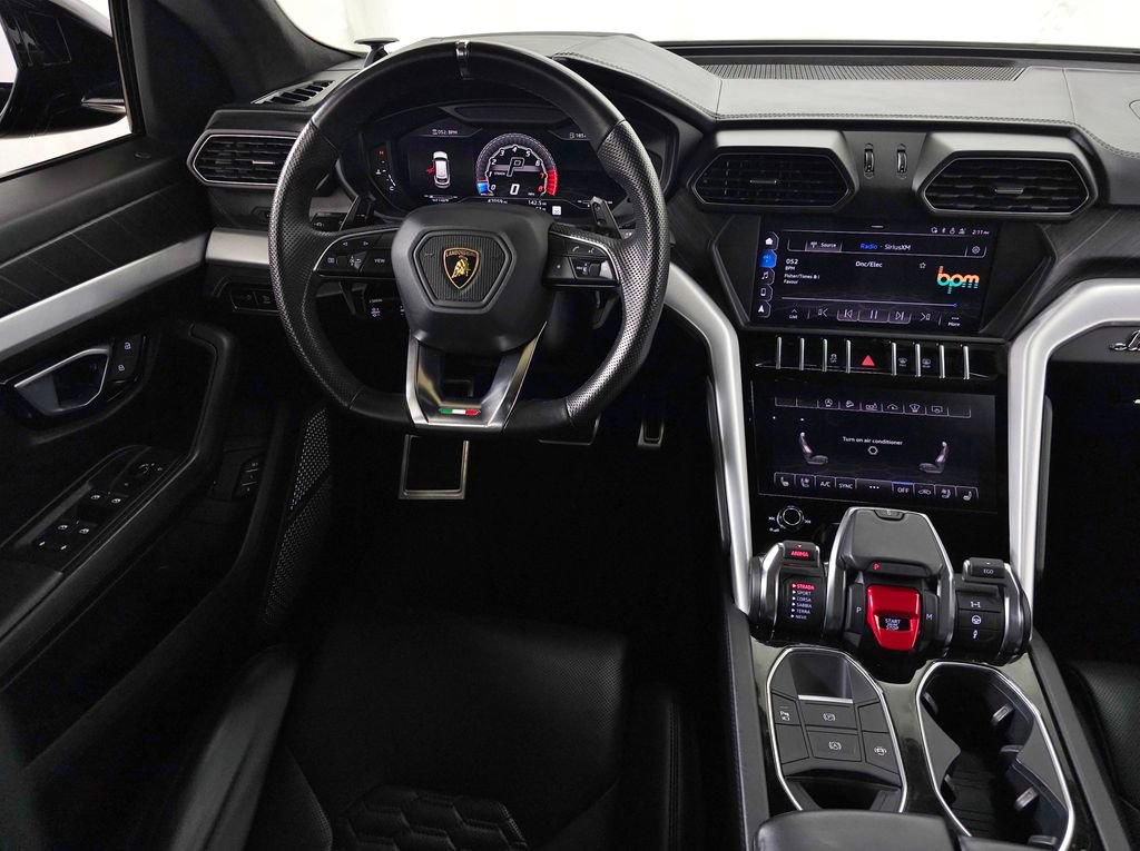 Used 2019 Lamborghini Urus AWD/4WD image 20