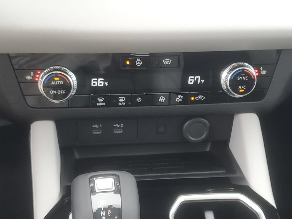 New 2026 Mitsubishi Outlander SE AWD/4WD image 30