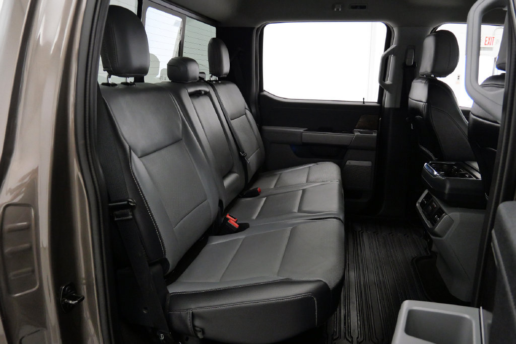 Used 2021 Ford F150 Lariat w/ Equipment Group 502A High AWD/4WD image 21
