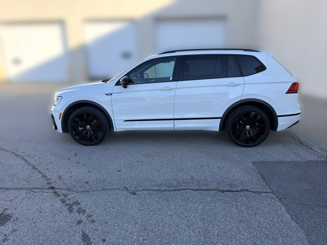 Used 2021 Volkswagen Tiguan SE R-Line AWD/4WD image 12