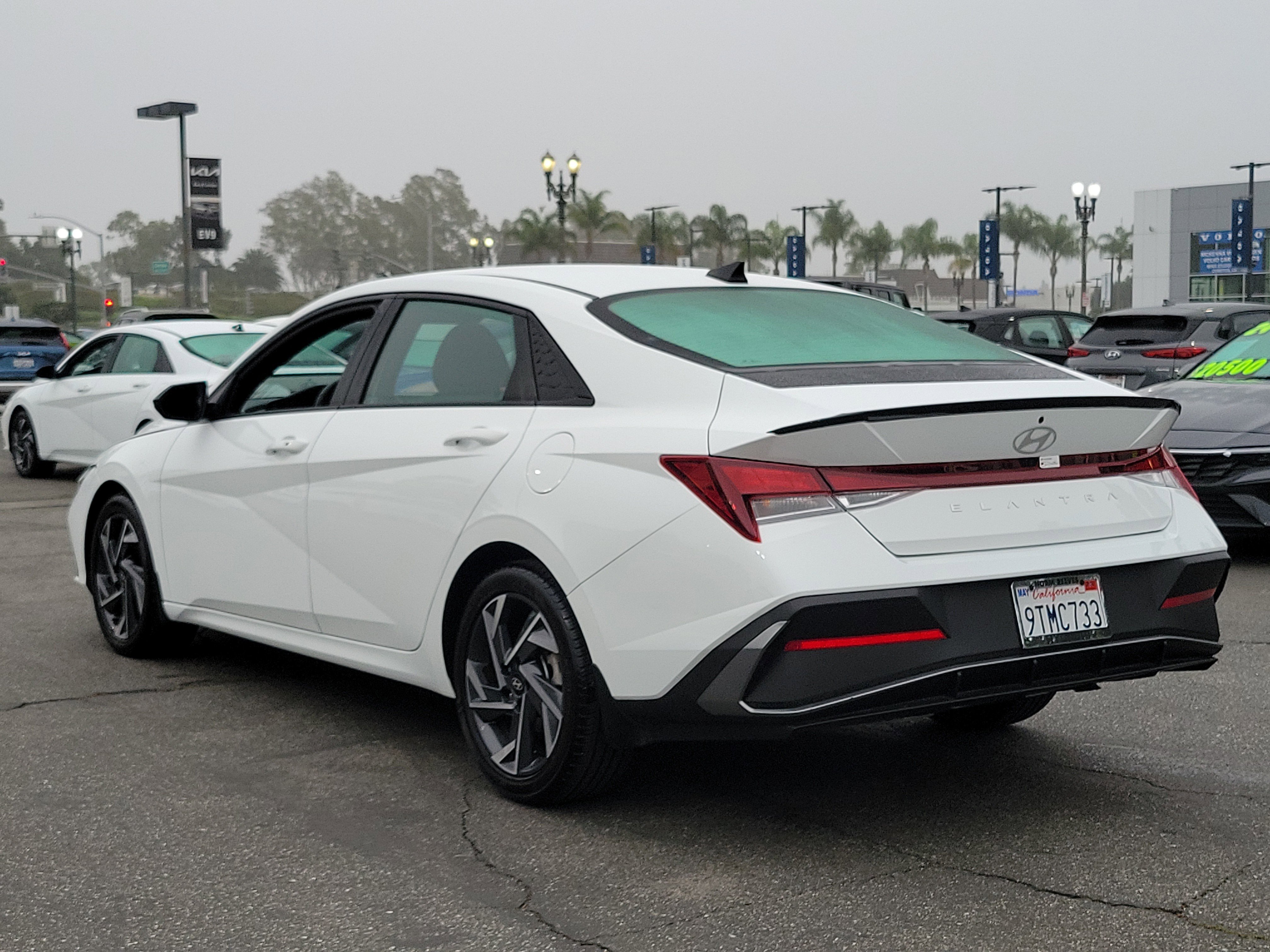 Certified 2025 Hyundai Elantra Sport image 28