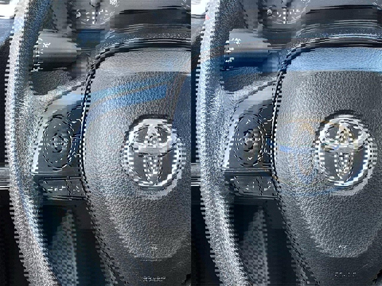 Used 2024 Toyota Corolla LE image 12