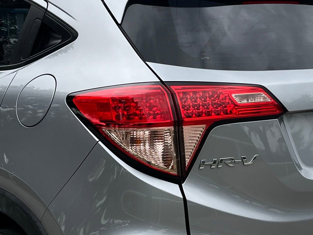 Used 2017 Honda HR-V LX image 12