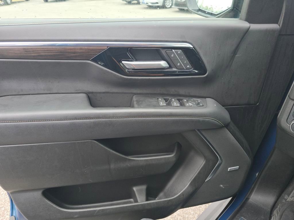 Used 2025 Chevrolet Tahoe Premier image 25