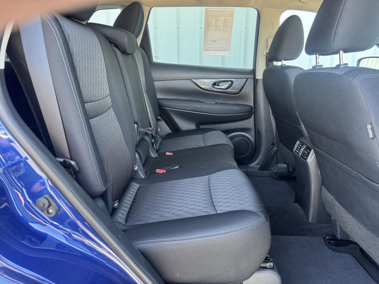 Used 2018 Nissan Rogue SV image 24