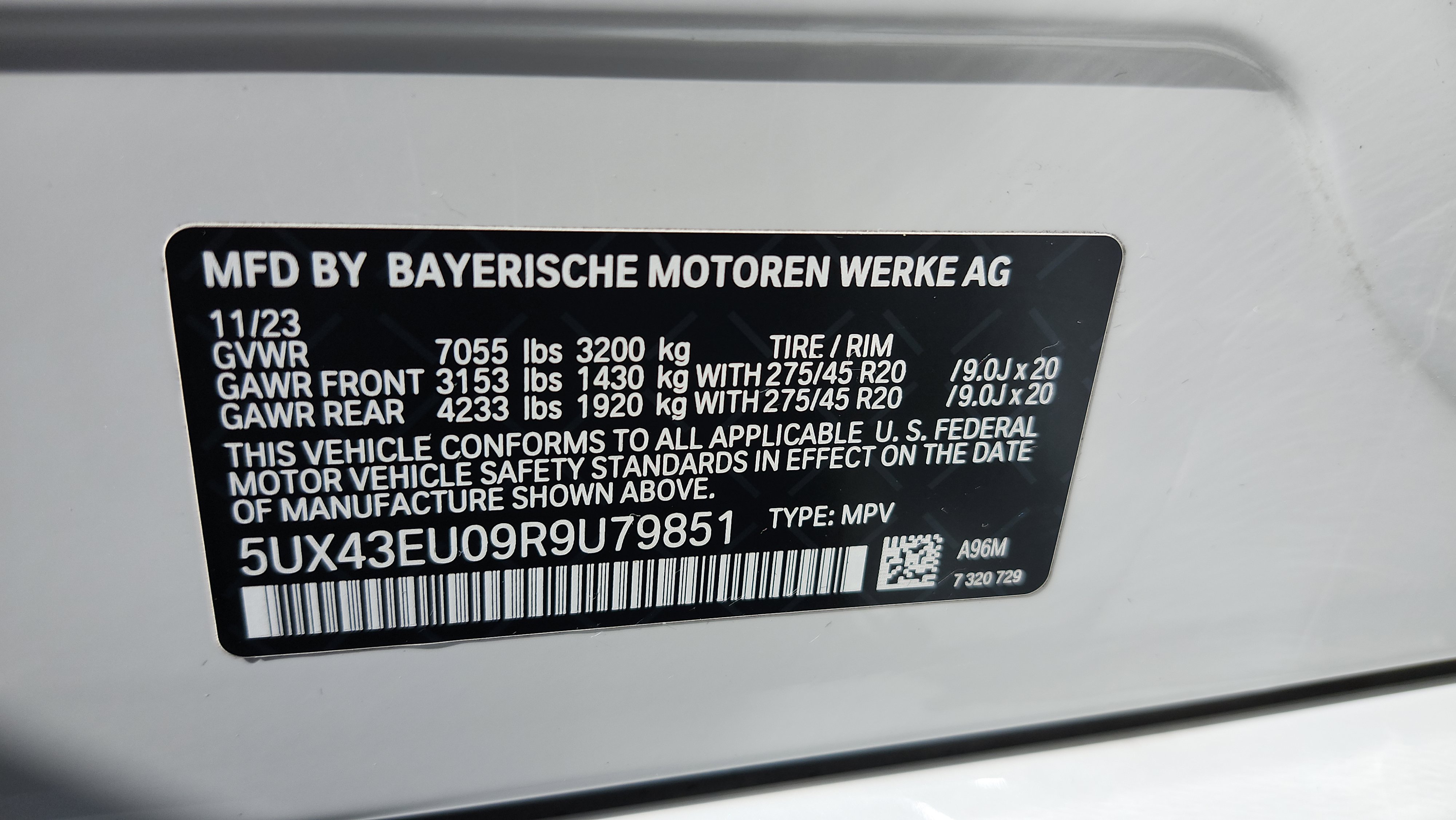 Certified 2024 BMW X5 xDrive50e w/ M Sport Package image 40