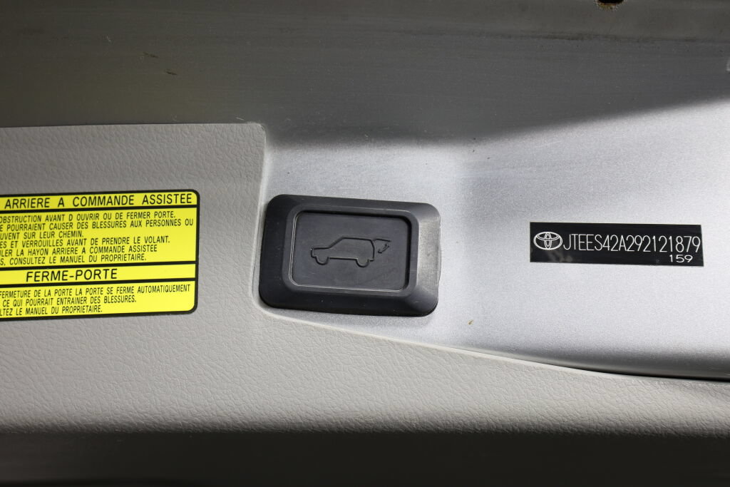 Used 2009 Toyota Highlander Limited AWD/4WD image 20
