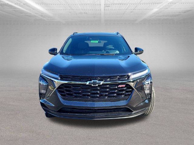 New 2026 Chevrolet Trax RS w/ Sunroof Package FWD image 2