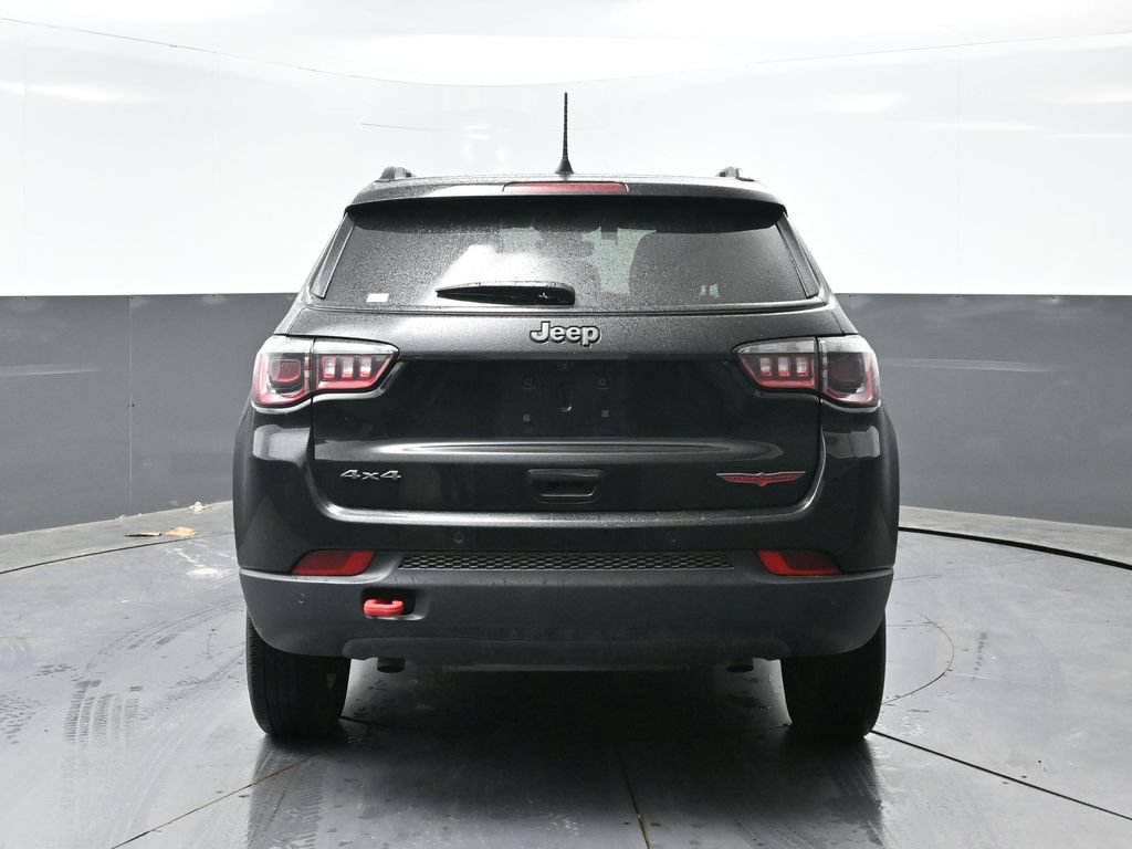 Used 2024 Jeep Compass Trailhawk AWD/4WD image 10