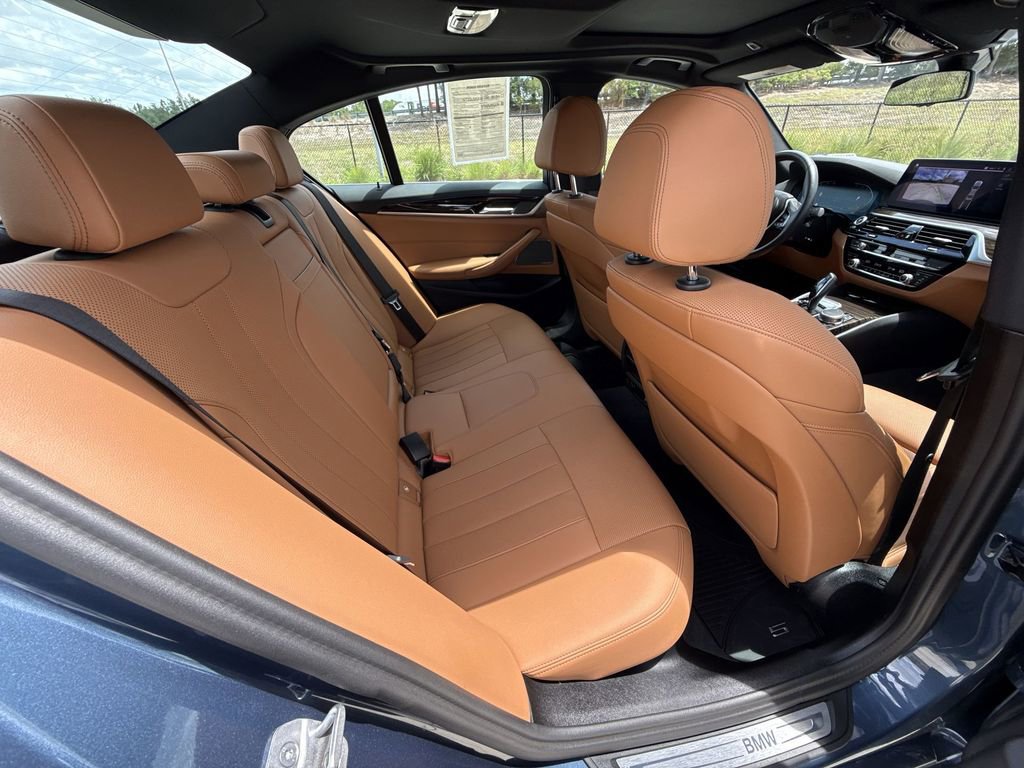 Used 2023 BMW 540i xDrive w/ Premium Package AWD/4WD image 17