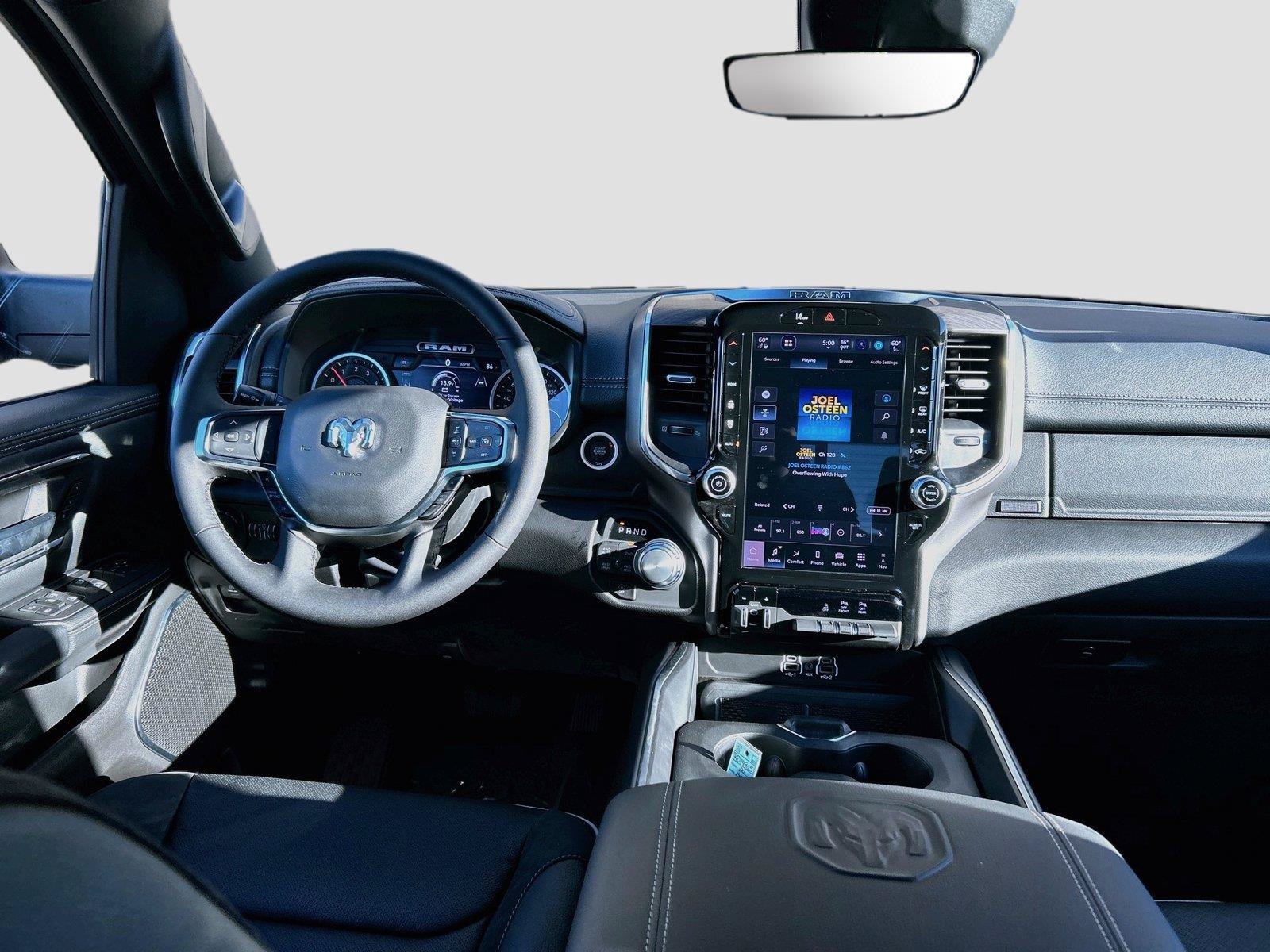 New 2026 RAM 1500 Laramie AWD/4WD image 17