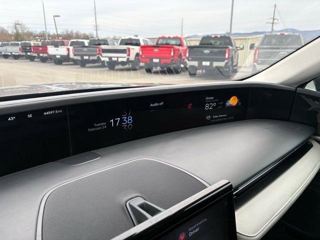 Used 2024 Lincoln Nautilus Reserve image 18