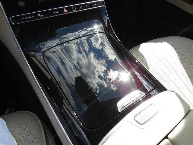 Certified 2022 Mercedes-Benz S 500 4MATIC w/ AMG Line Package image 19