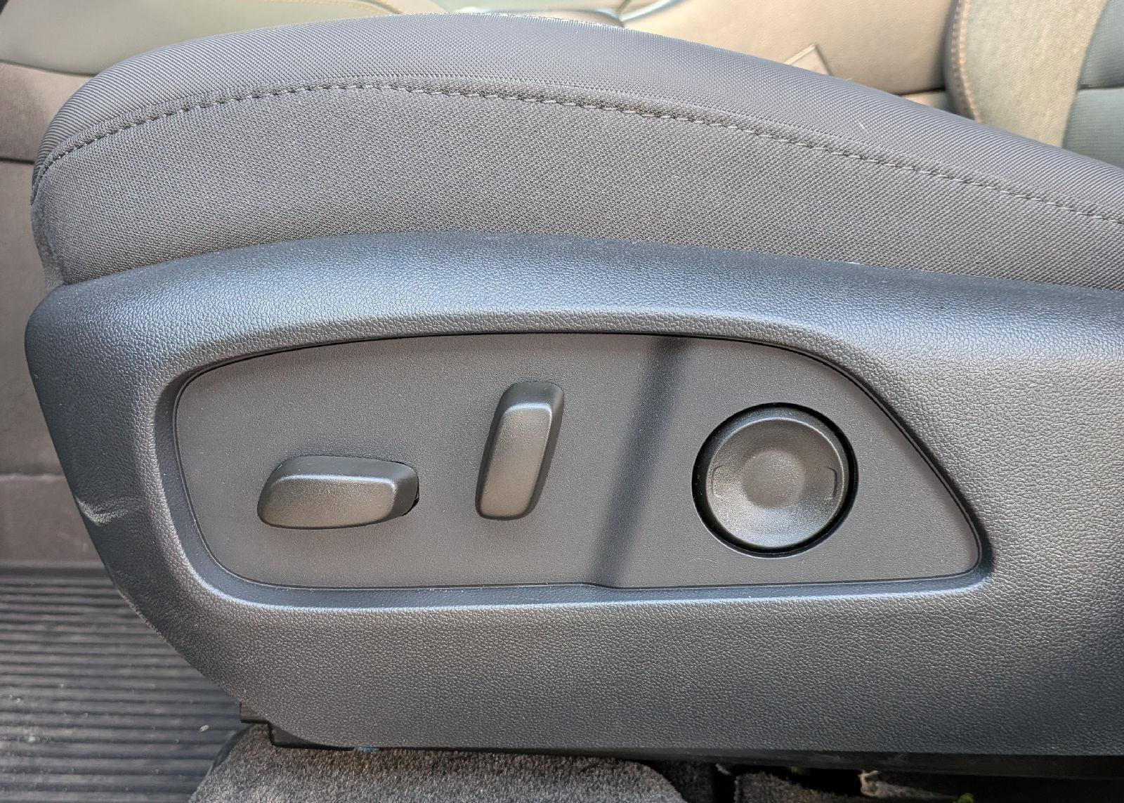 New 2026 GMC Terrain AT4 w/ Convenience Package III AWD/4WD image 14