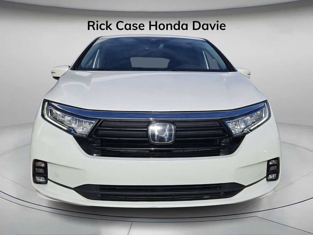 Certified 2024 Honda Odyssey Touring image 5