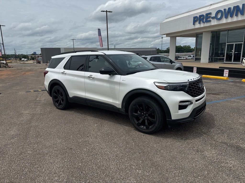 Used 2023 Ford Explorer ST-Line w/ Class IV Trailer Tow Package RWD image 16