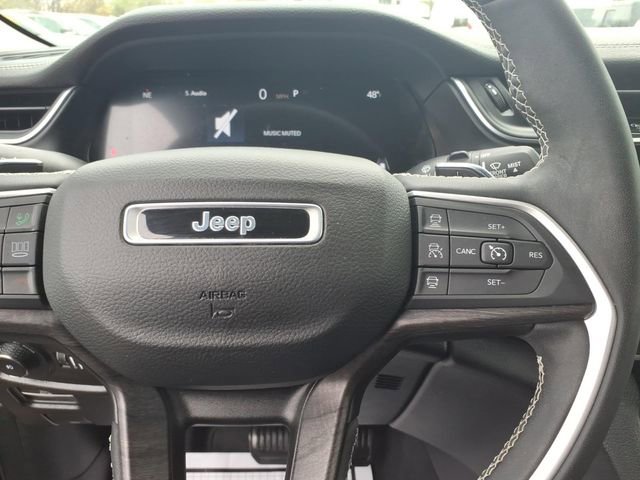 Certified 2023 Jeep Grand Cherokee Limited AWD/4WD image 28
