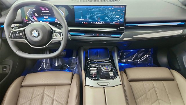 Used 2024 BMW 530i xDrive image 35