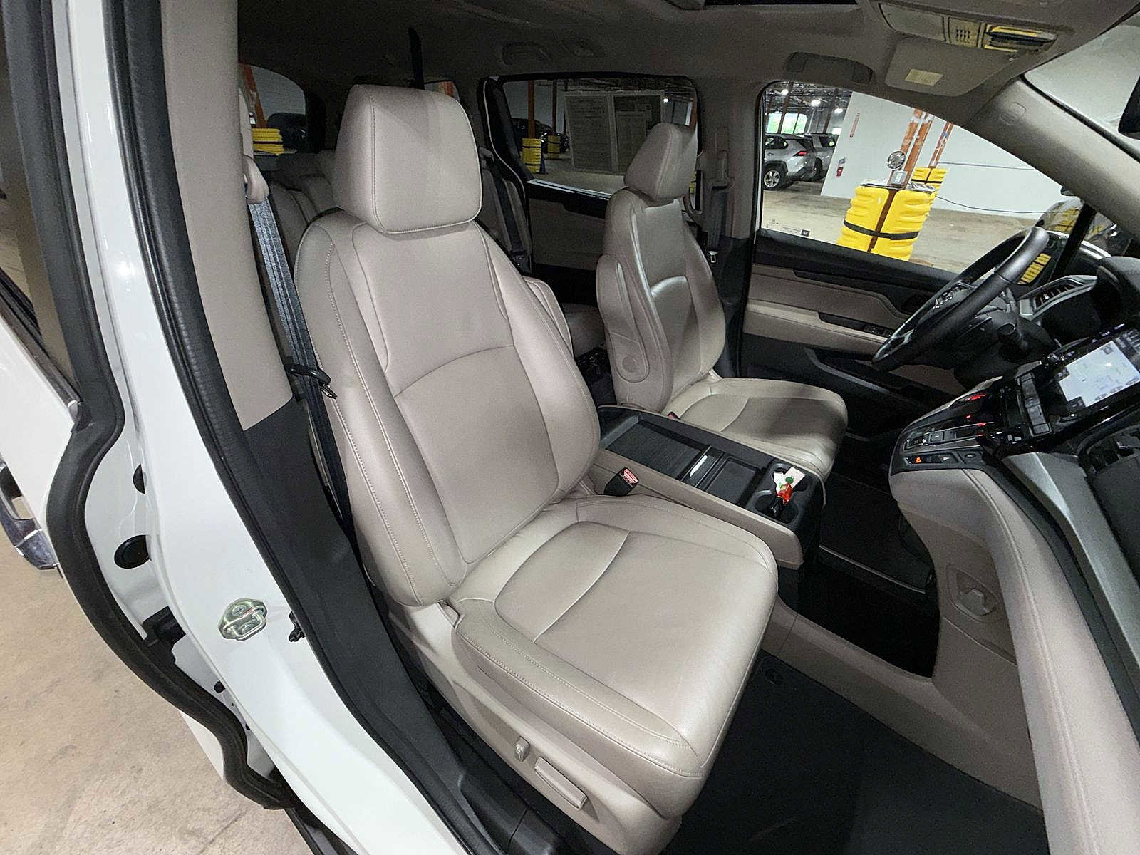 Used 2018 Honda Odyssey EX-L image 16