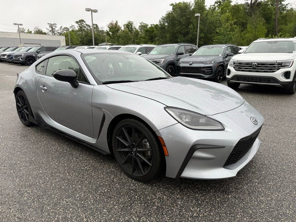 Used 2022 Toyota GR86 Premium image 3