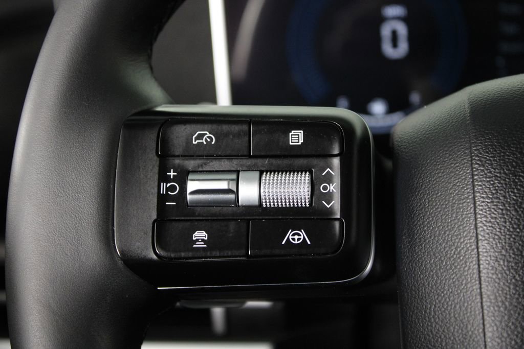 Used 2025 Hyundai Santa Fe SE image 25