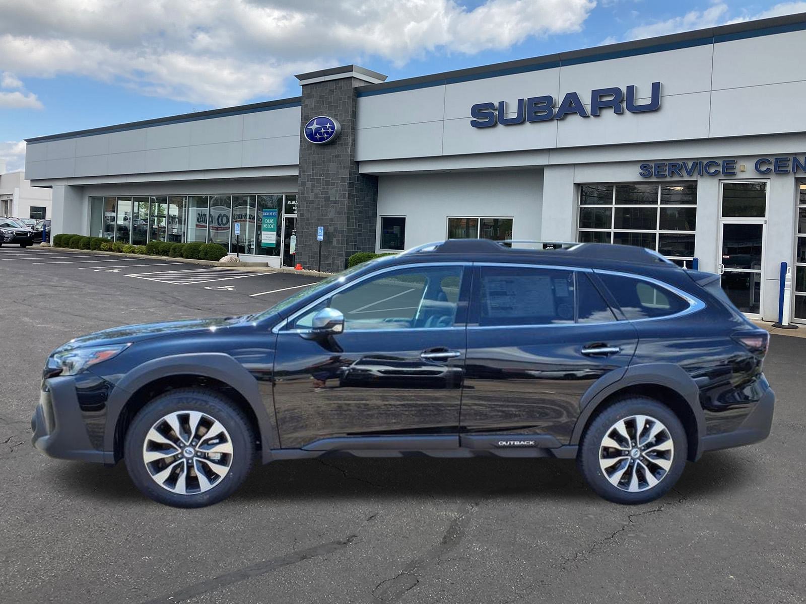 New 2025 Subaru Outback Touring XT image 3
