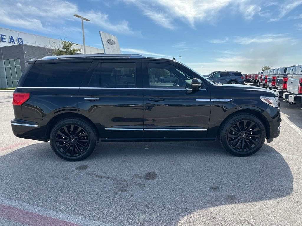 Used 2021 Lincoln Navigator Reserve w/ Luxury Package image 8