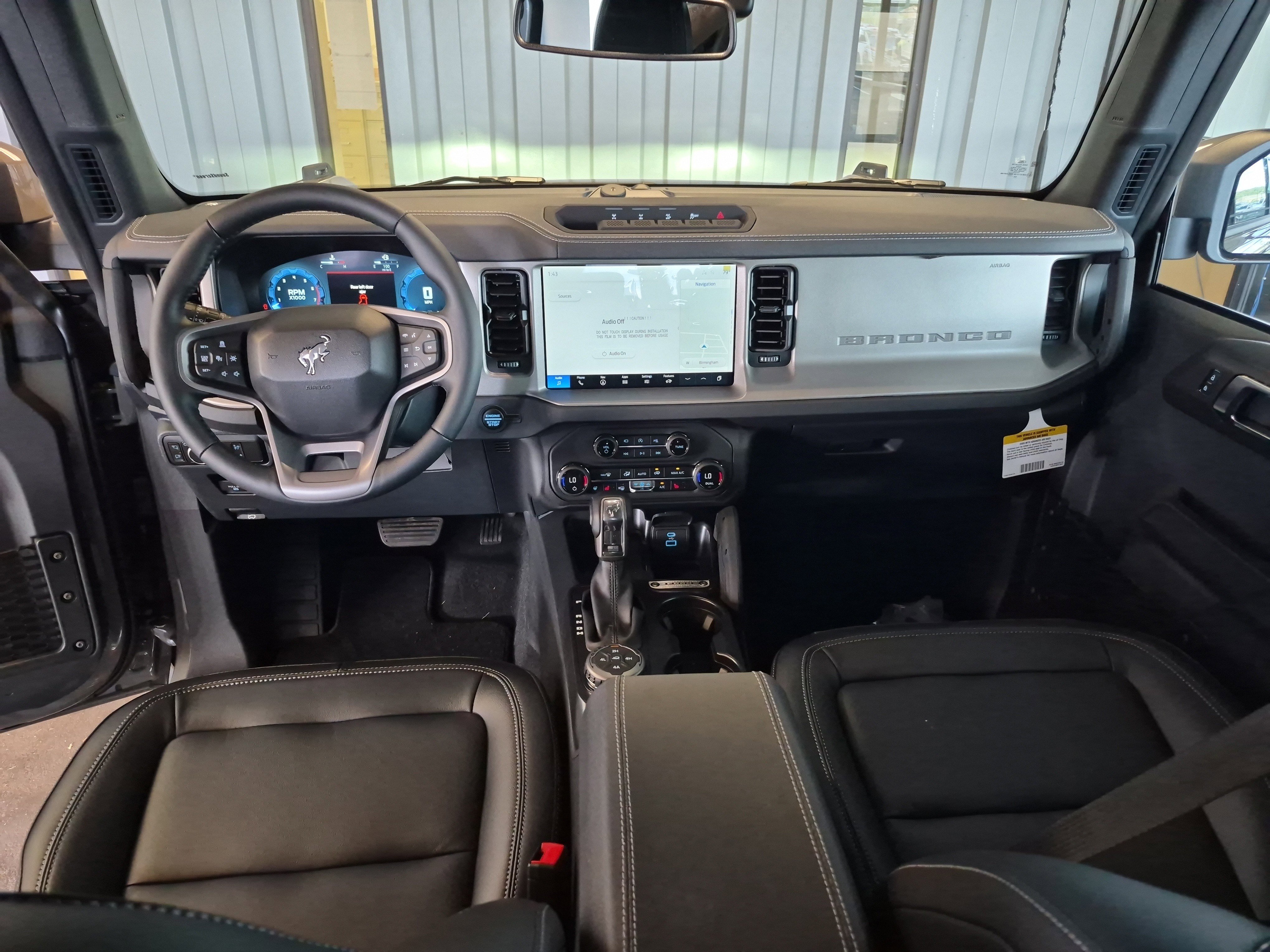 New 2025 Ford Bronco Outer Banks w/ Sasquatch Package image 21