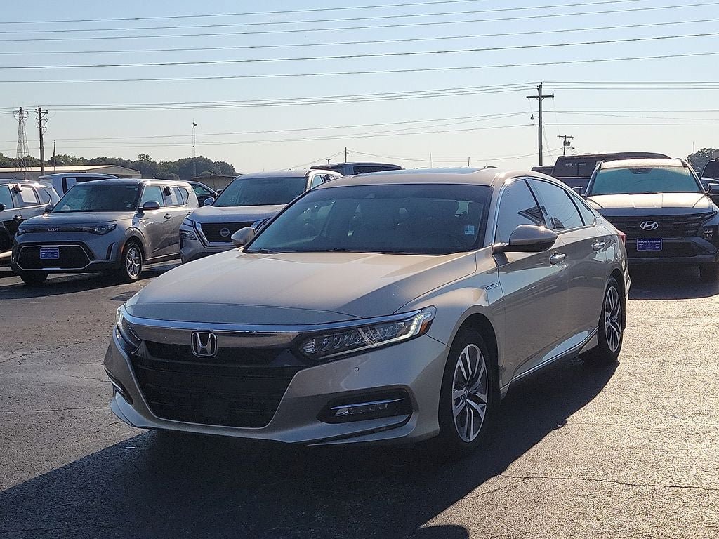 Used 2019 Honda Accord Touring image 2
