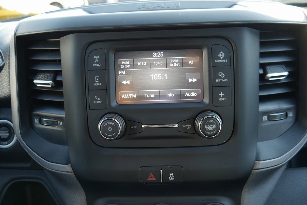 Used 2024 RAM 5500 Tradesman w/ Chrome Appearance Group image 16