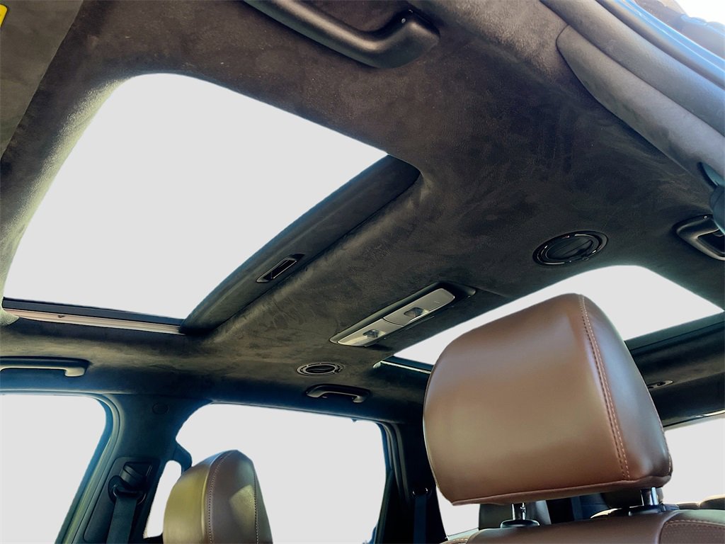 Used 2022 Kia Telluride SX w/ SX Prestige Package image 23