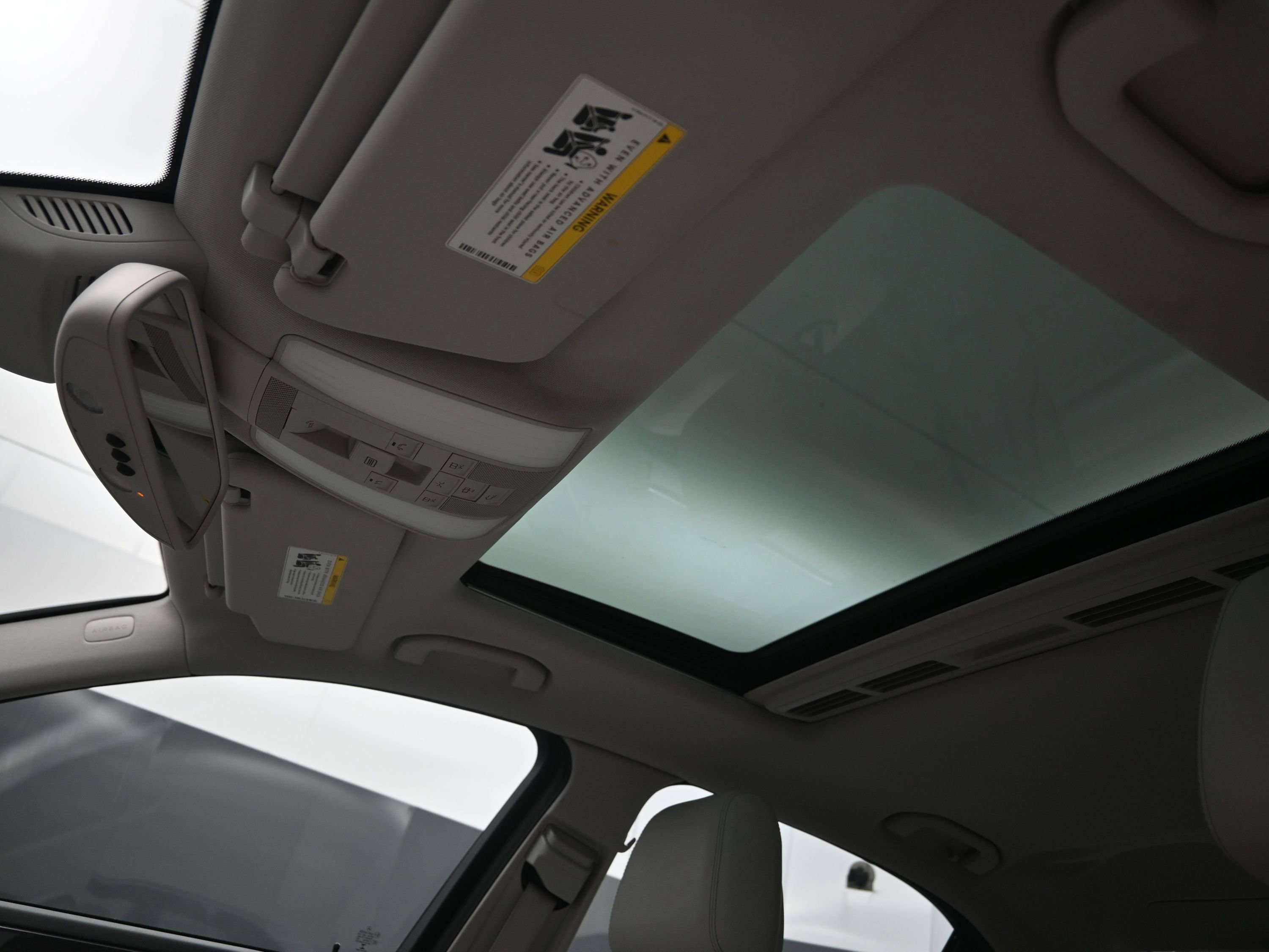 Used 2015 Mercedes-Benz E 350 Sedan image 12