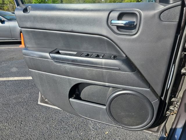 Used 2016 Jeep Patriot 75th Anniversary w/ Power Value Group image 24