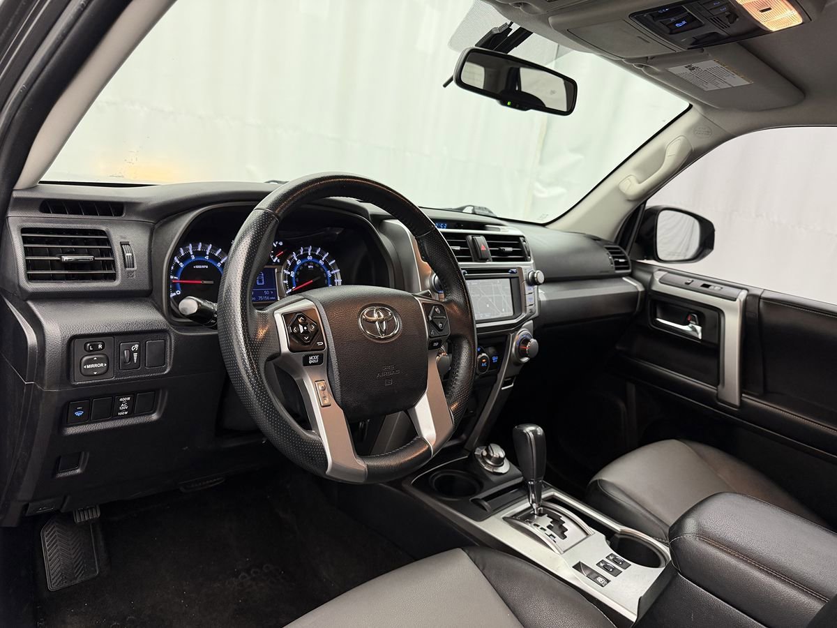 Used 2018 Toyota 4Runner SR5 Premium w/ Wilderness Package AWD/4WD image 10