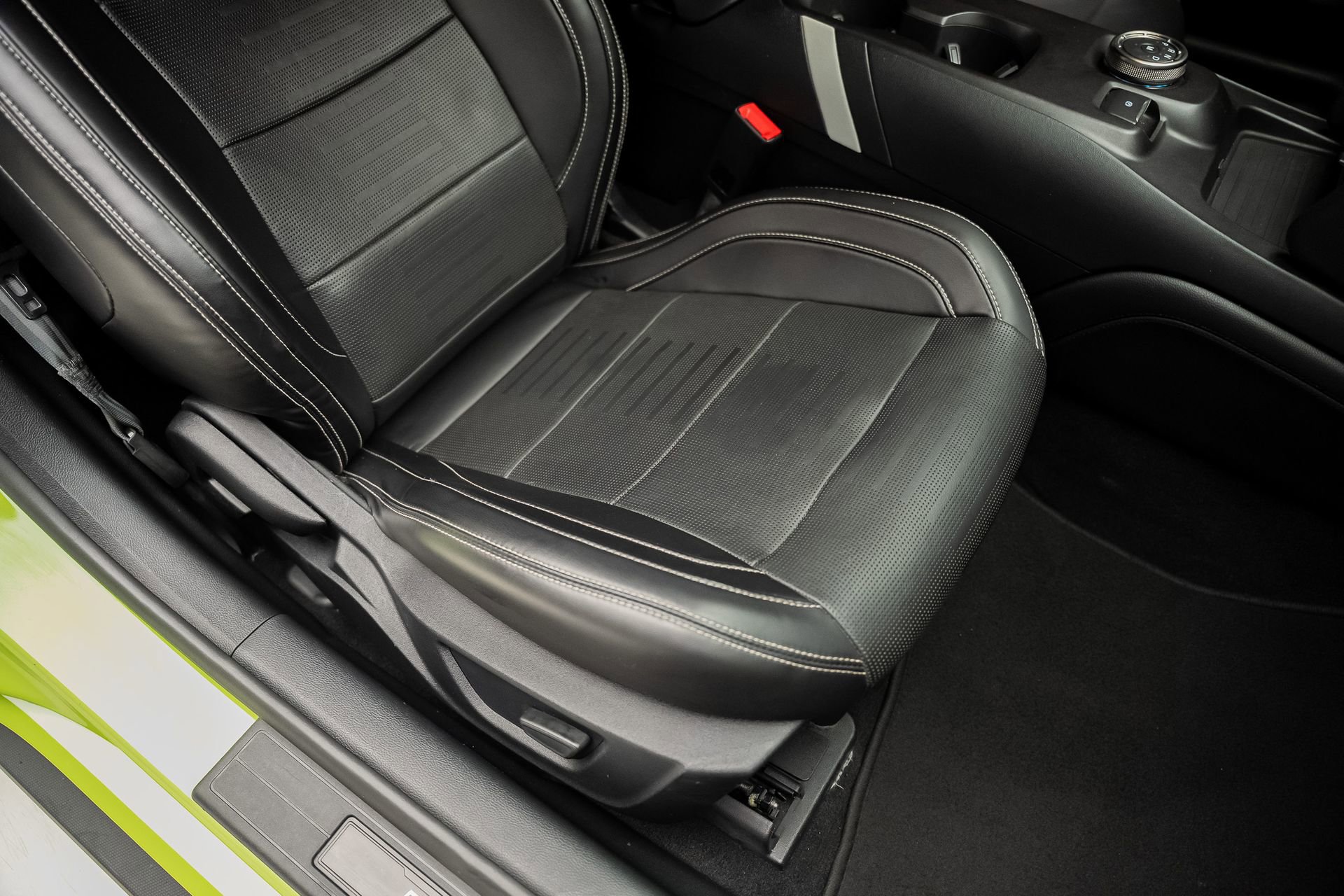 Used 2020 Ford Mustang Shelby GT500 w/ Technology Package image 67