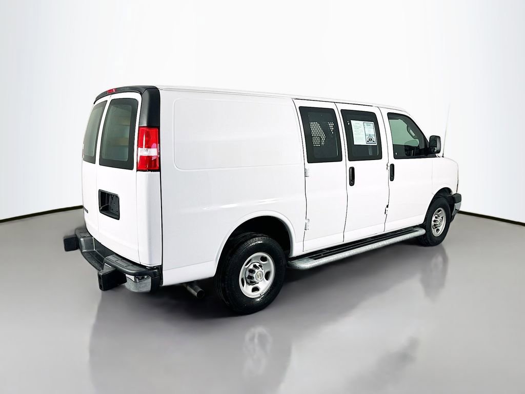 Used 2024 Chevrolet Express 2500 w/ Driver Convenience Package RWD image 7