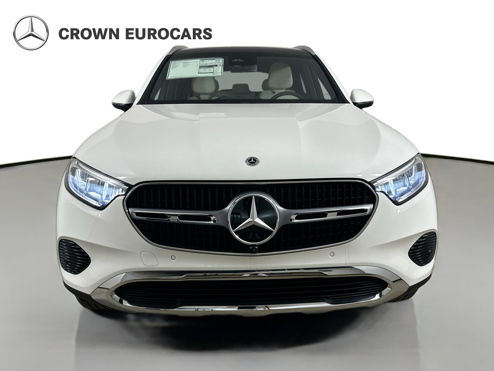 Used 2026 Mercedes-Benz GLC 300 4MATIC image 2