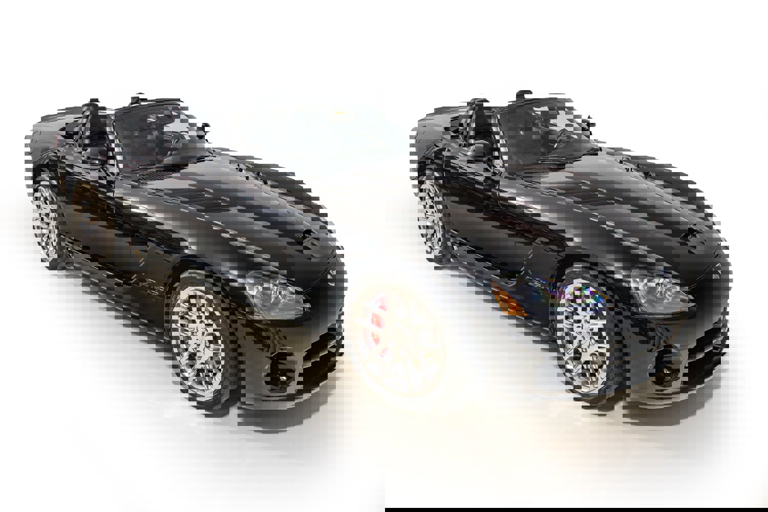 Used 2005 Dodge Viper SRT-10 image 9