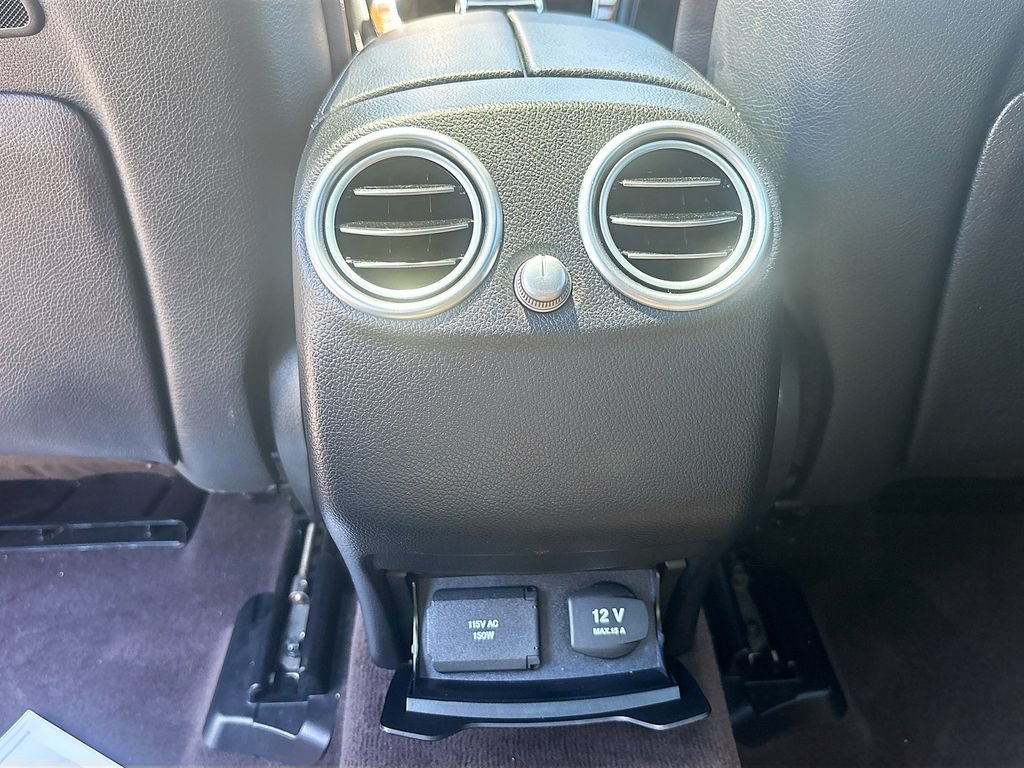 Used 2018 Mercedes-Benz GLC 300 w/ Multimedia Package image 17