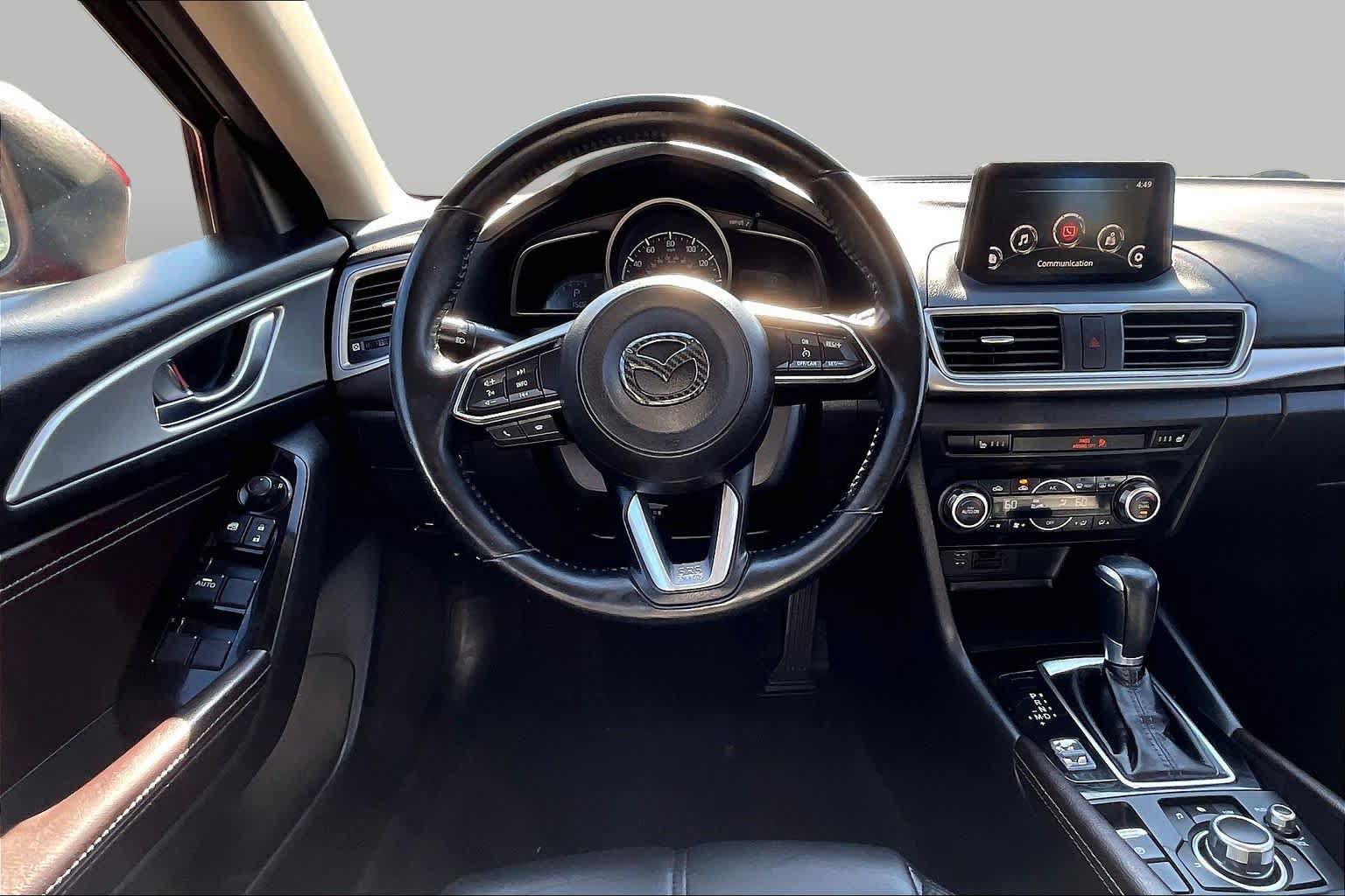 Used 2018 MAZDA MAZDA3 Touring FWD image 6
