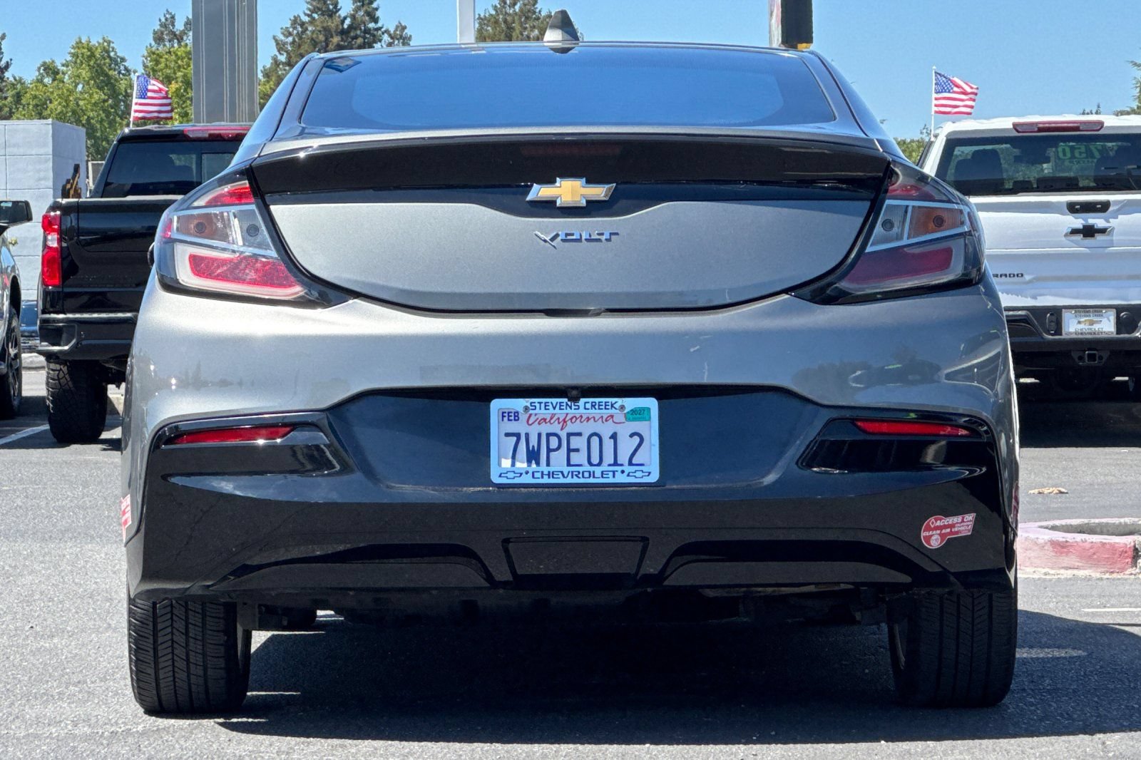 Used 2017 Chevrolet Volt LT FWD image 6