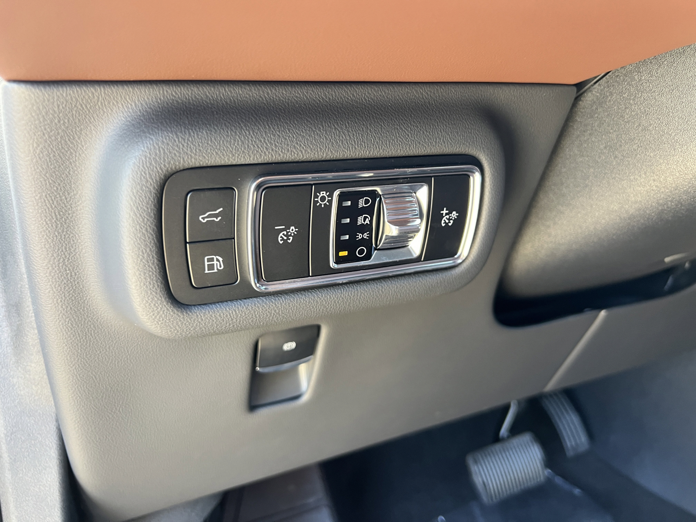New 2026 Lincoln Nautilus Reserve w/ Jet Appearance Package AWD/4WD image 17