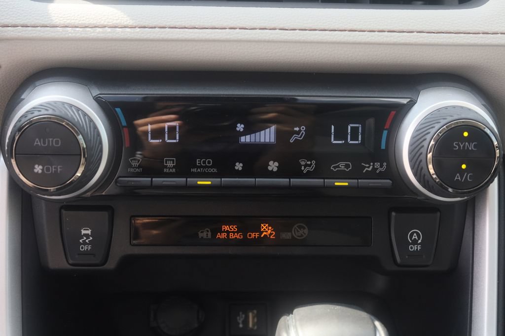 Used 2024 Toyota RAV4 XLE Premium FWD image 16