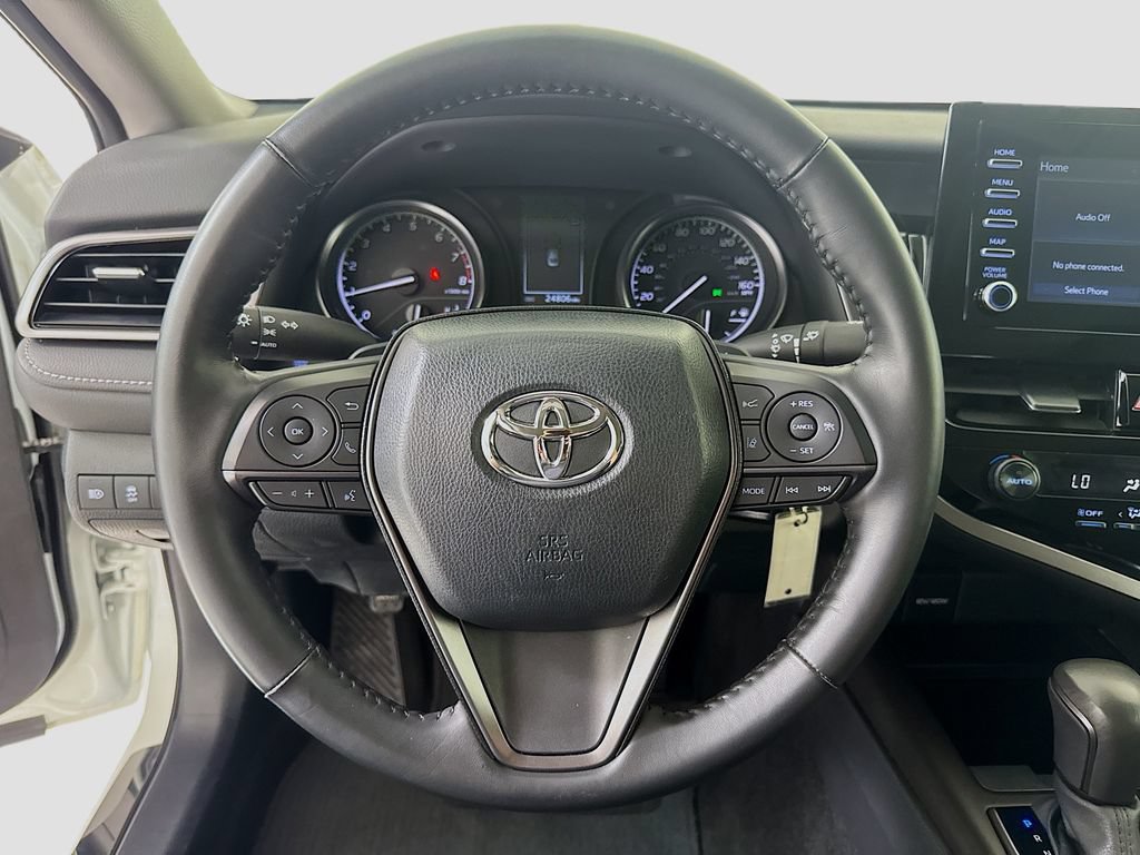 Used 2024 Toyota Camry SE FWD image 13