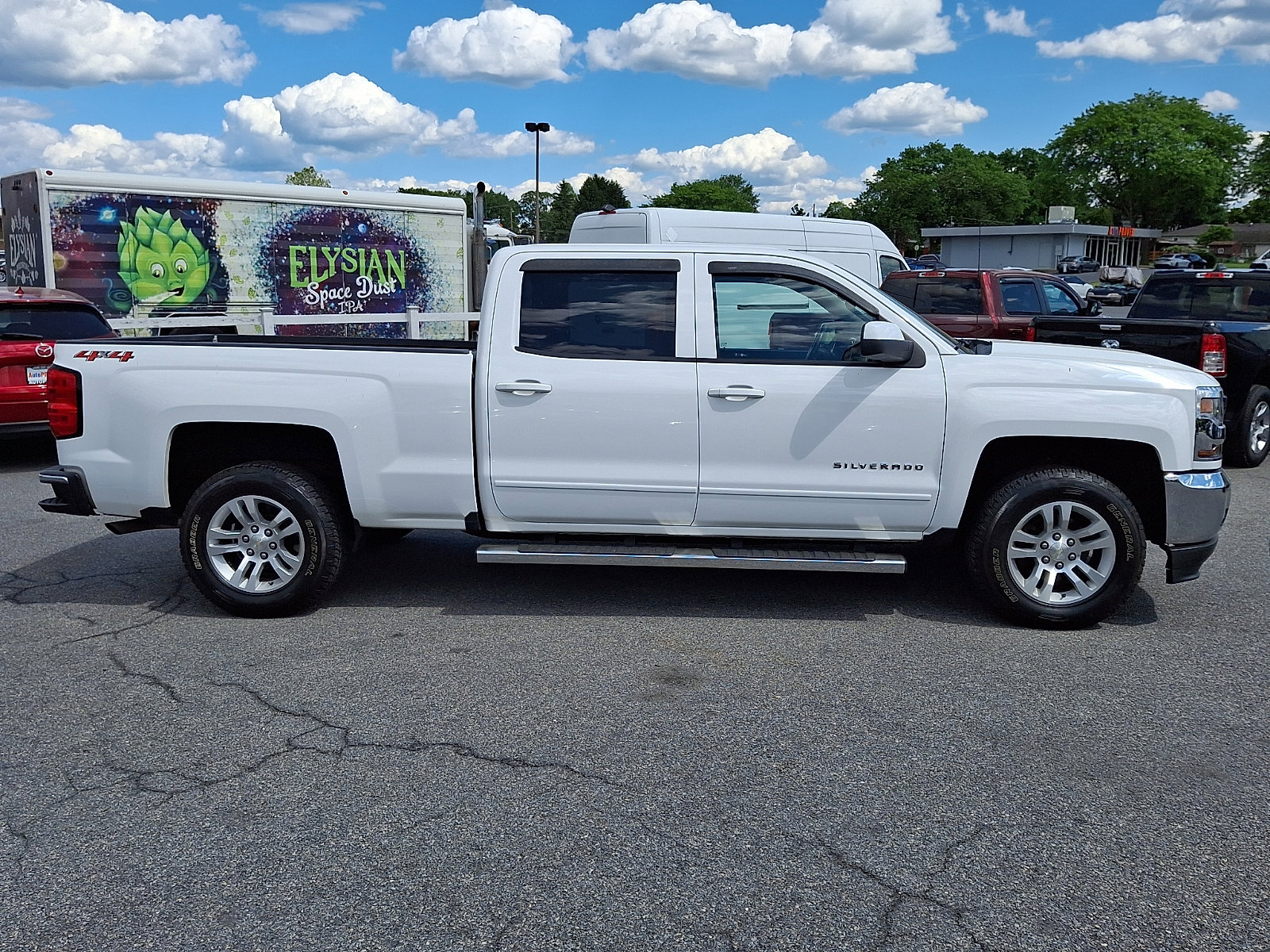Used 2018 Chevrolet Silverado 1500 LT w/ All Star Edition AWD/4WD image 7