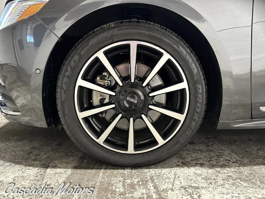 Used 2017 Lincoln Continental Reserve w/ Technology Package AWD/4WD image 29